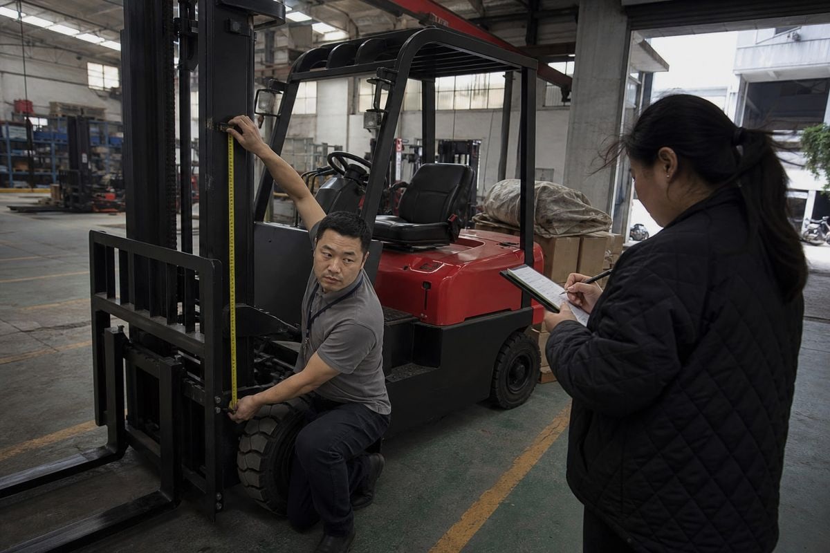 Guide to getting an accurate freight quote for forklift shipping (ID#2)