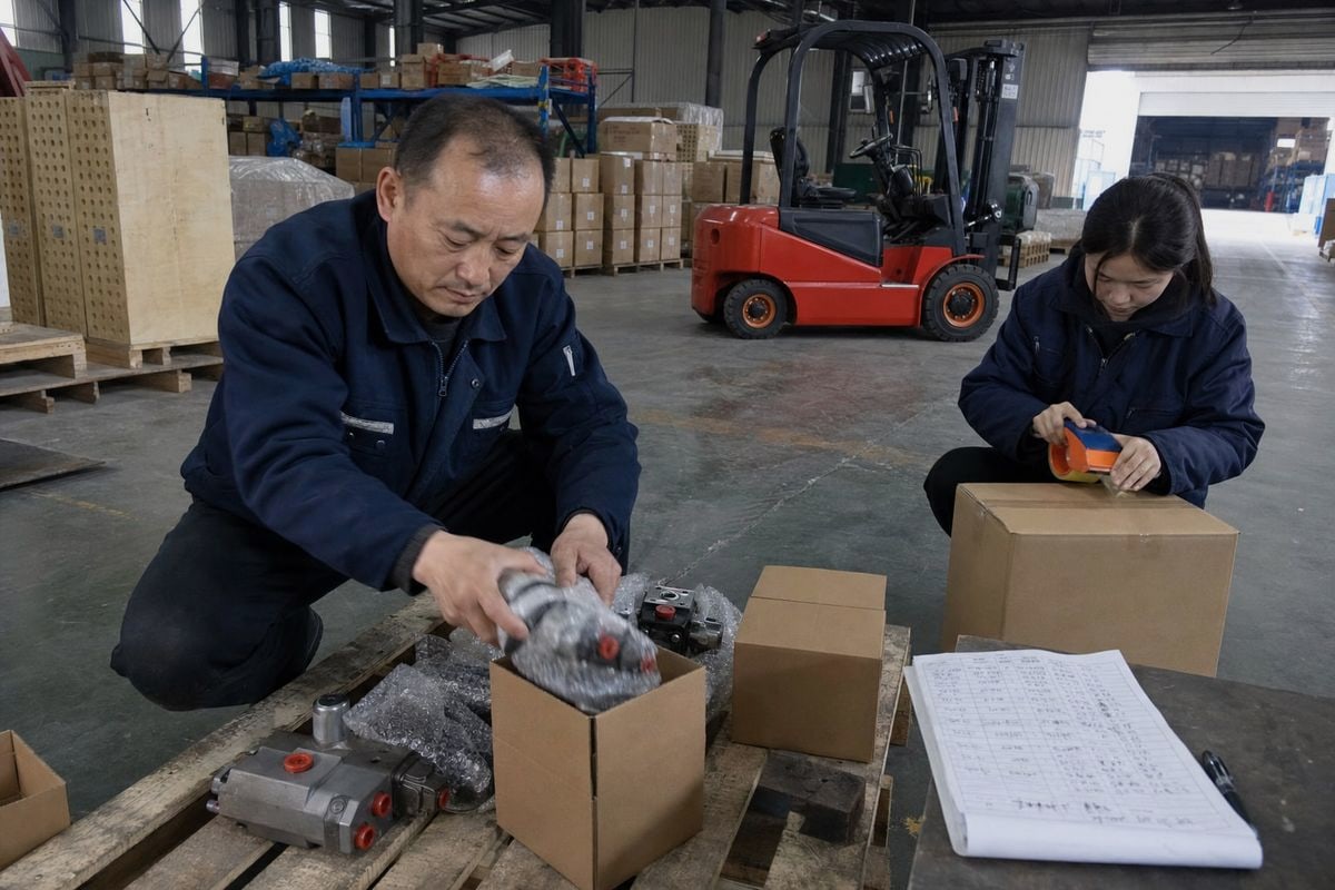 Reducing forklift import duty costs through DDP shipping and USTR exclusion methods (ID#4)