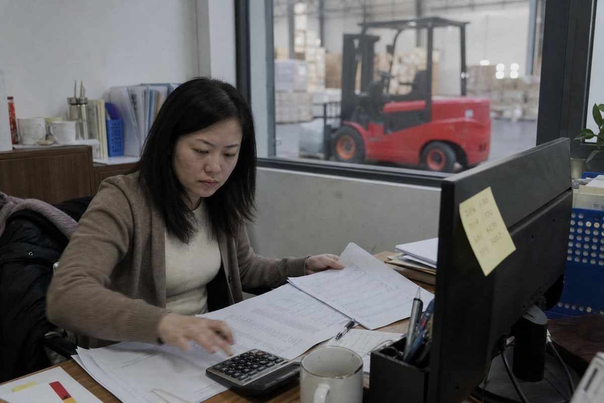 Cost breakdown for shipping electric forklifts from China to the USA including tariffs and fees (ID#2)